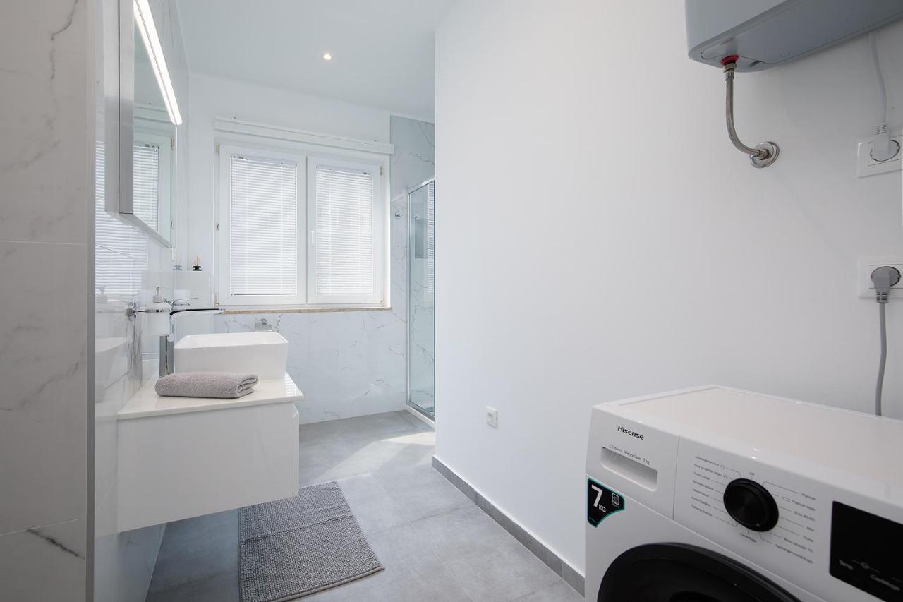 Apartments Igor Medulin Extérieur photo
