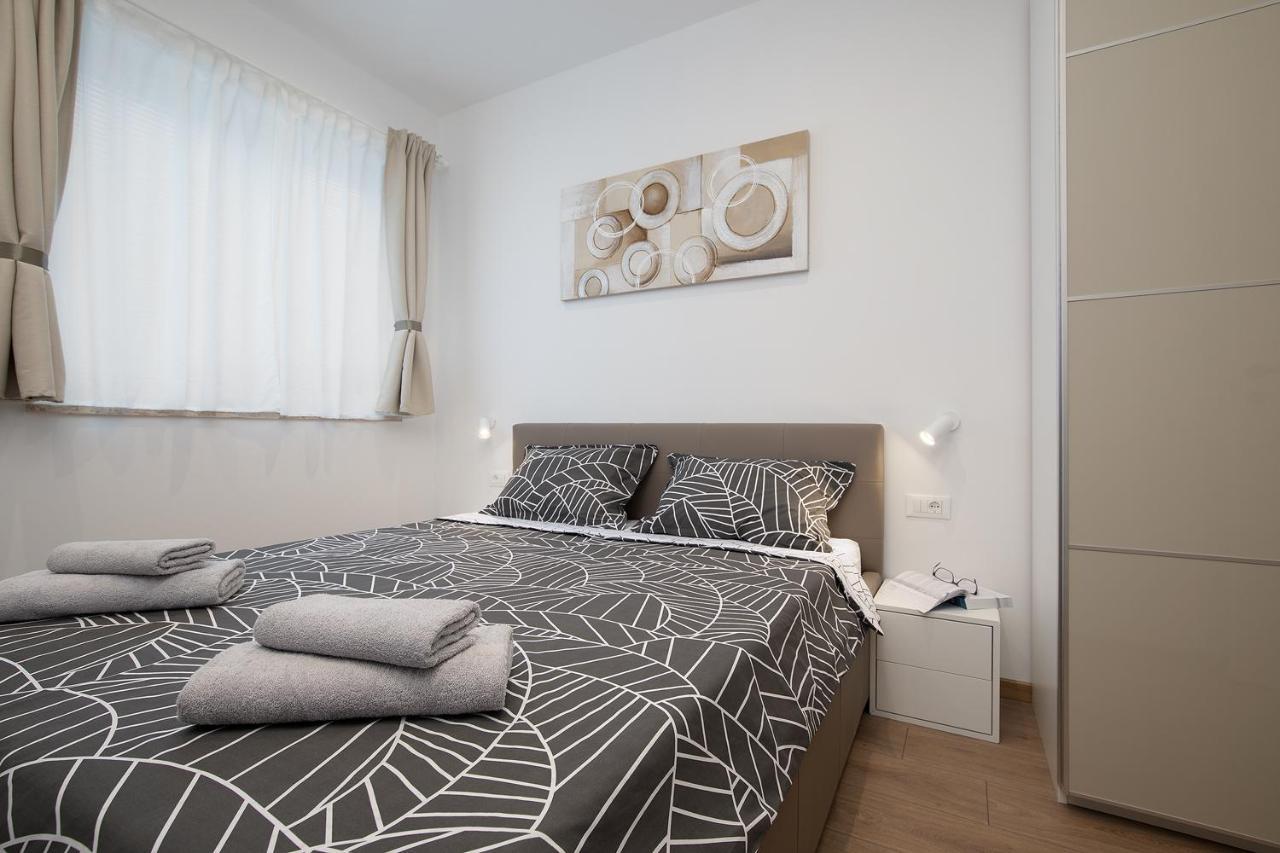 Apartments Igor Medulin Extérieur photo