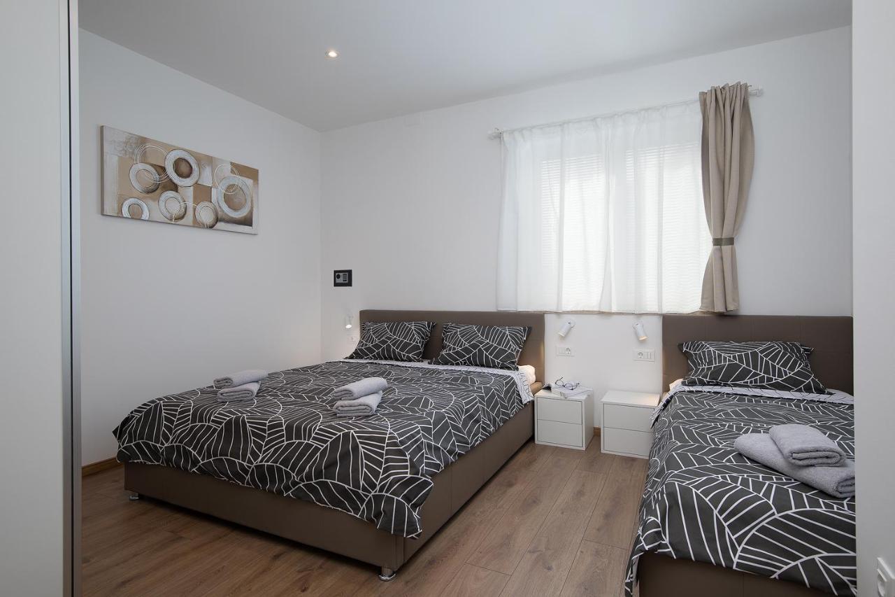 Apartments Igor Medulin Extérieur photo