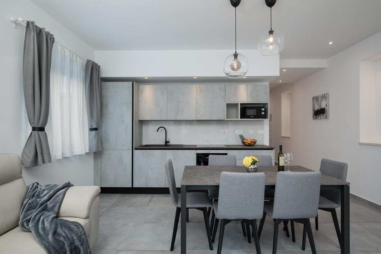 Apartments Igor Medulin Extérieur photo
