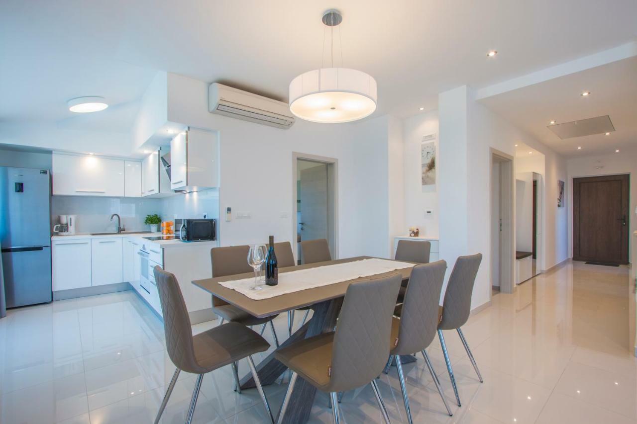 Apartments Igor Medulin Extérieur photo
